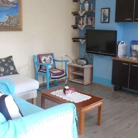 Traditional House Holiday home Myrties